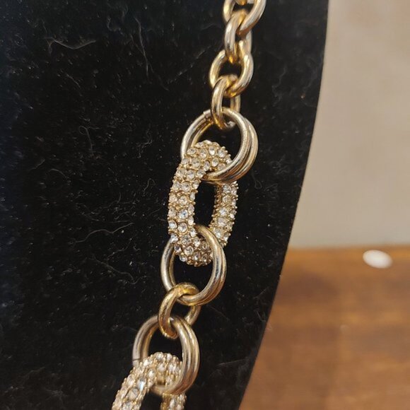 Chunky Gold Tone Looped Necklace - Picture 2 of 5